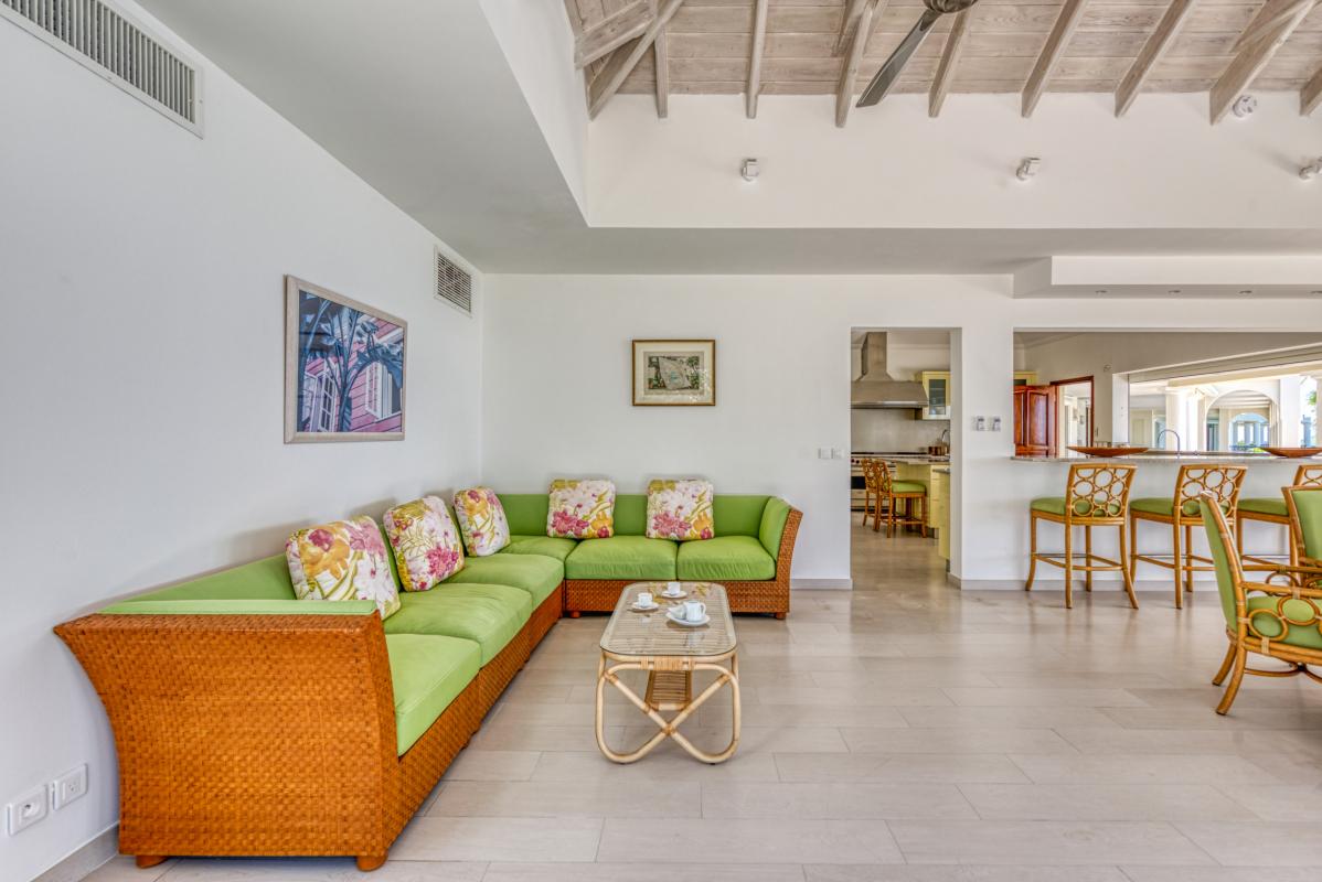 10 Location villa piscine vue mer Terres Basses Saint Martin_salon